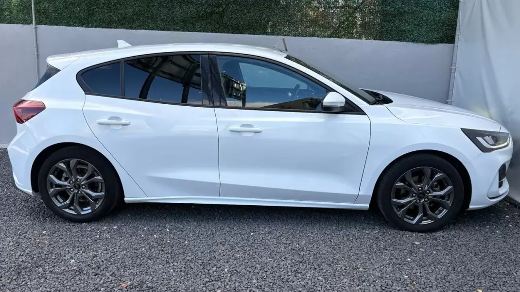 Ford Focus C-Max 2023 - 15900 EUR, 79000 km - 79000km - foto 7 de 12
