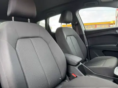 Audi Q4 e-tron 2021 - 29900 EUR, 98000 km - 98000km - foto 20 de 46