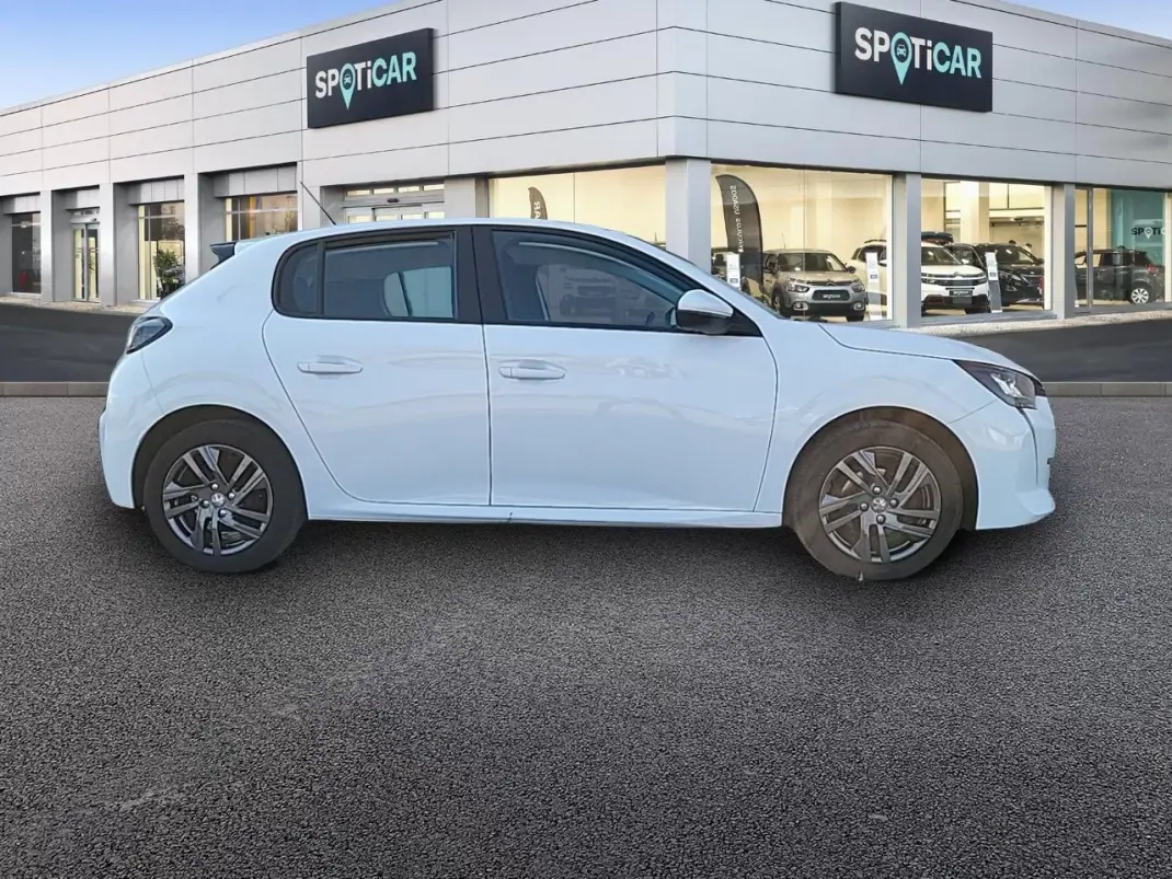 Peugeot 208 2022 - 11900 EUR, 61017 km - 61017km - foto 4 de 23