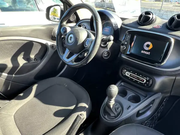 Smart 1 2017 - 10990 EUR, 119625 km - AUTO.MOTO.pt - 119625km - foto 7 de 13