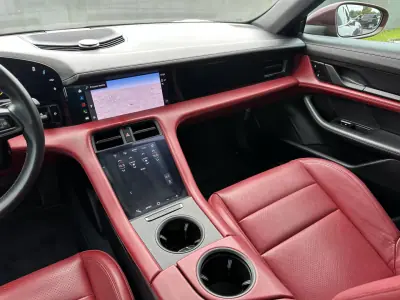 Porsche Taycan 2020 - 49900 EUR, 100000 km - AUTO.MOTO.pt - 100000km - foto 32 de 61