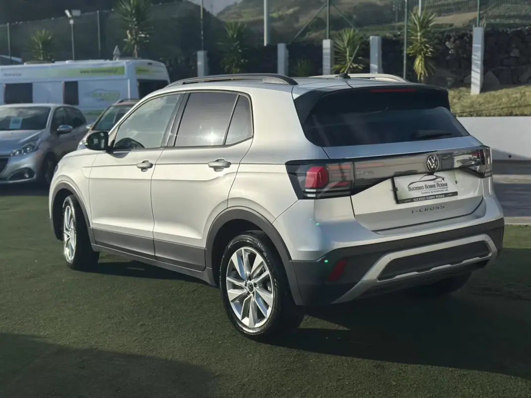 Volkswagen T-Cross 2025 - 24990 EUR, 20725 km - AUTO.MOTO.pt - 20725km - foto 7 de 18