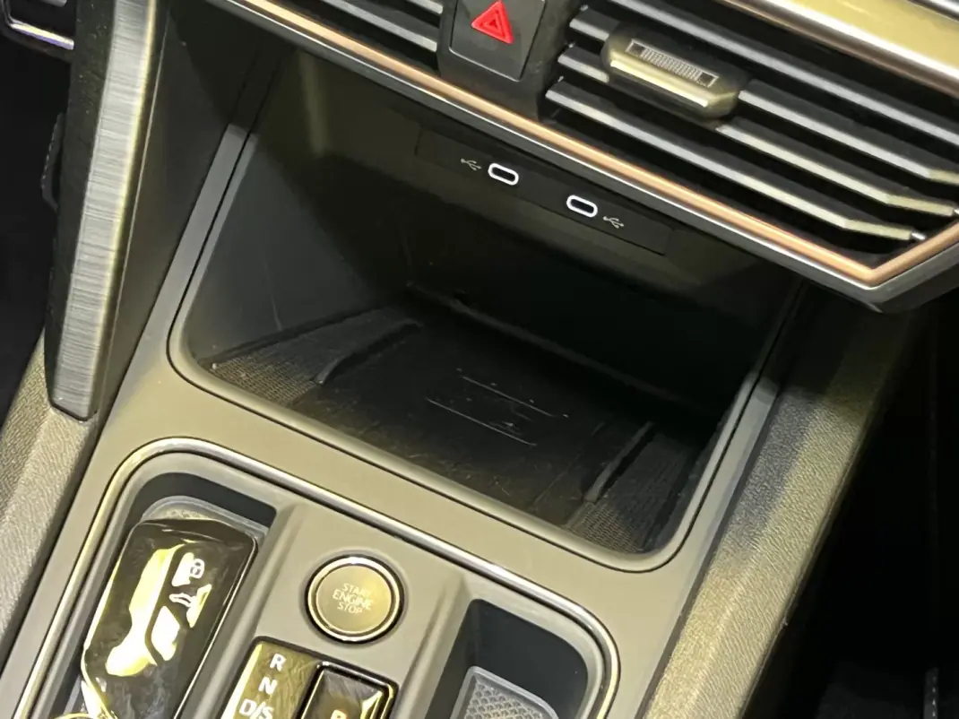 Cupra Formentor 2022 - 29990 EUR, 48000 km - AUTO.MOTO.pt - 48000km - foto 35 de 52