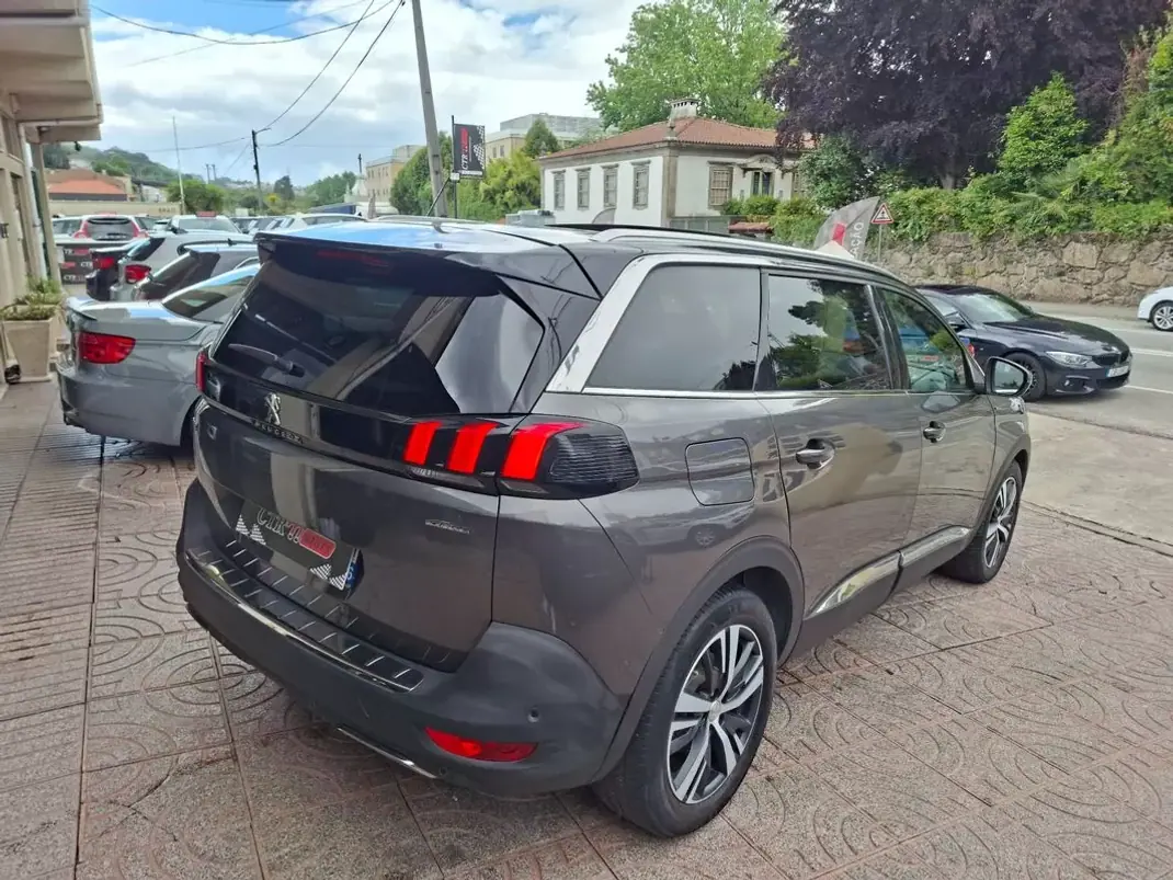 Peugeot 5008 2017 - 16500 EUR, 30000 km - AUTO.MOTO.pt - 30000km - foto 7 de 35