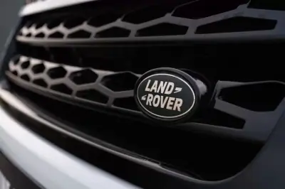 Land Rover Range Rover Sport 2016 - 39900 EUR, 116000 km - AUTO.MOTO.pt - 116000km - foto 3 de 48
