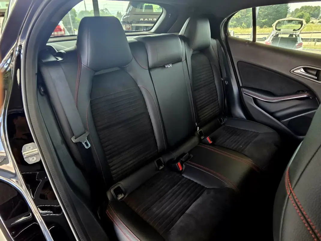 Mercedes-Benz GLA 200 2017 - 20990 EUR, 188564 km - 188564km - foto 19 de 24