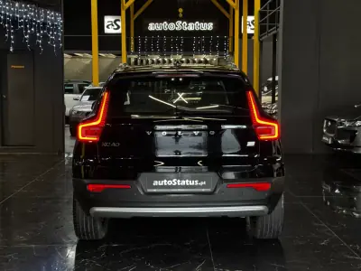 Volvo XC 40 2023 - 33490 EUR, 72063 km - AUTO.MOTO.pt - 72063km - foto 13 de 35