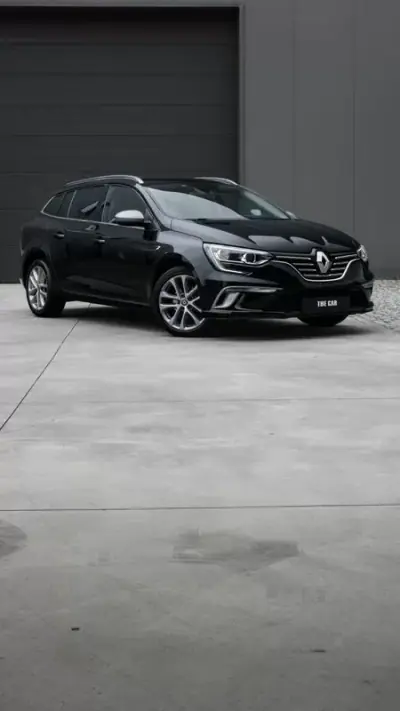 Renault Mégane Sport Tourer 2019 - 16300 EUR, 123000 km - AUTO.MOTO.pt - 123000km - foto 2 de 30
