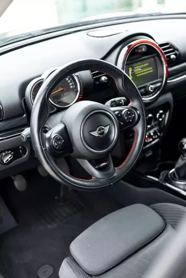 MINI Clubman 2016 - 15490 EUR, 129000 km - AUTO.MOTO.pt - 129000km - foto 3 de 28