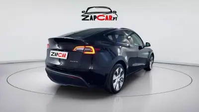 Tesla Model Y 2022 — foto 6 de 19