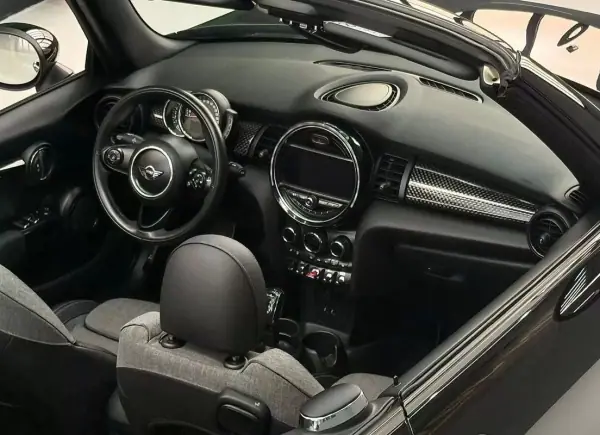 MINI 2018 - 23999 EUR, 154815 km - AUTO.MOTO.pt - 154815km - foto 10 de 35