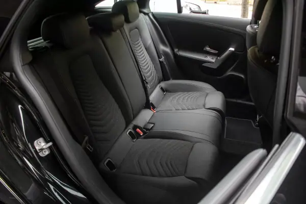 Mercedes-Benz CLA 180 2024 - 33990 EUR, 28922 km - AUTO.MOTO.pt - 28922km - foto 29 de 40