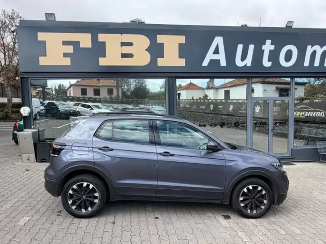 Caterham VOLKSWAGEN 2022 - 19900 EUR, 65300 km - AUTO.MOTO.pt - 65300km - foto 6 de 11