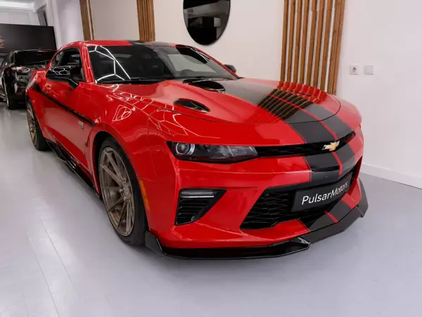 Chevrolet Camaro 2017 - 49900 EUR, 50000 km - AUTO.MOTO.pt - 50000km - foto 4 de 17