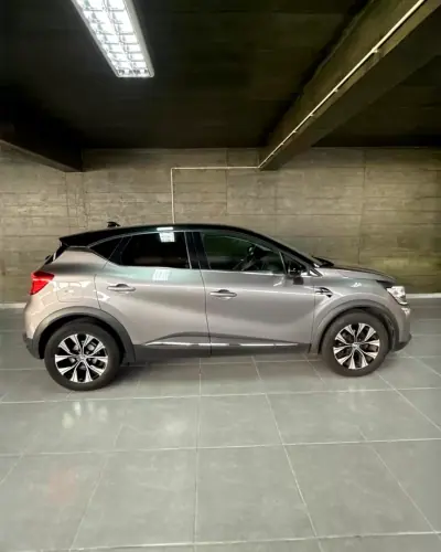 Renault Captur 2023 - 17200 EUR, 55000 km - AUTO.MOTO.pt - 55000km - foto 7 de 19