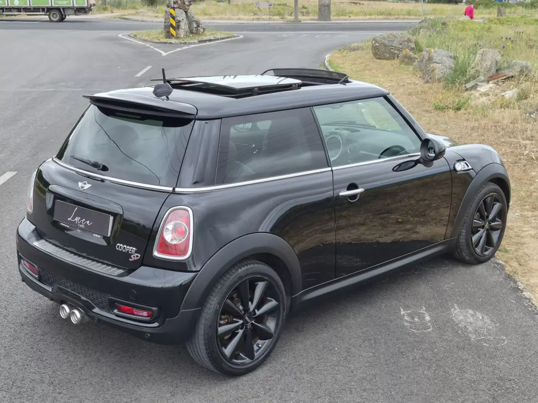 MINI 3 Portas 2013 - 11990 EUR, 187017 km - AUTO.MOTO.pt - 187017km - foto 15 de 28
