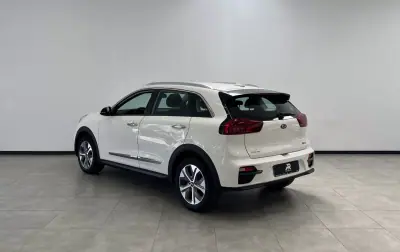 Kia e-Niro 2021 - 21900 EUR, 58000 km - AUTO.MOTO.pt - 58000km - foto 5 de 21