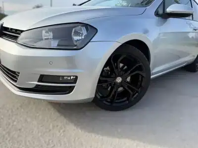 Volkswagen Golf 2016 - 16490 EUR, 148200 km - AUTO.MOTO.pt - 148200km - foto 9 de 26