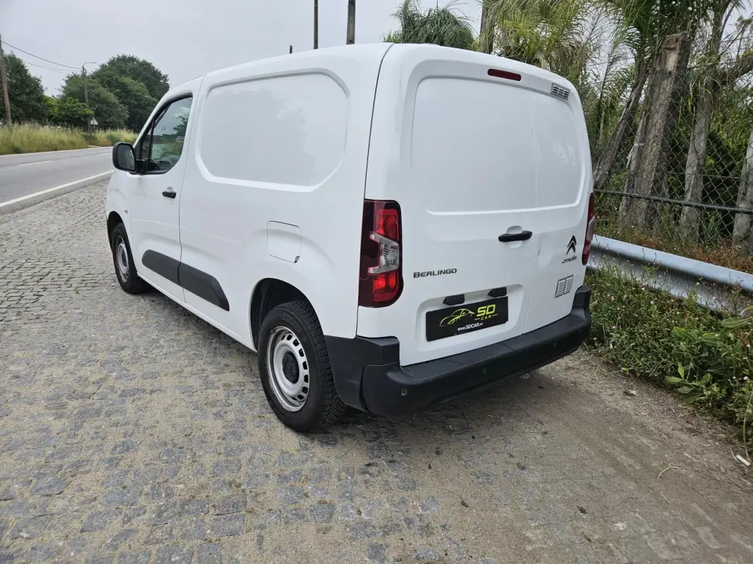Citroën BERLINGO VAN XL 1.5 BLUE HDI 3 LUGARES 2020 - 9750 EUR, 87000 km - AUTO.MOTO.pt - 87000km - foto 4 de 8
