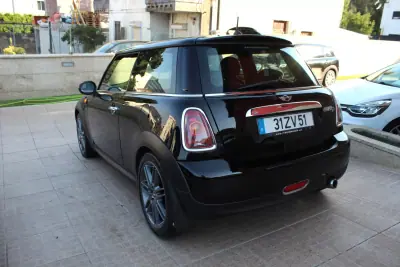 MINI Cooper 2010 - 8350 EUR, 246500 km - 246500km - foto 7 de 22
