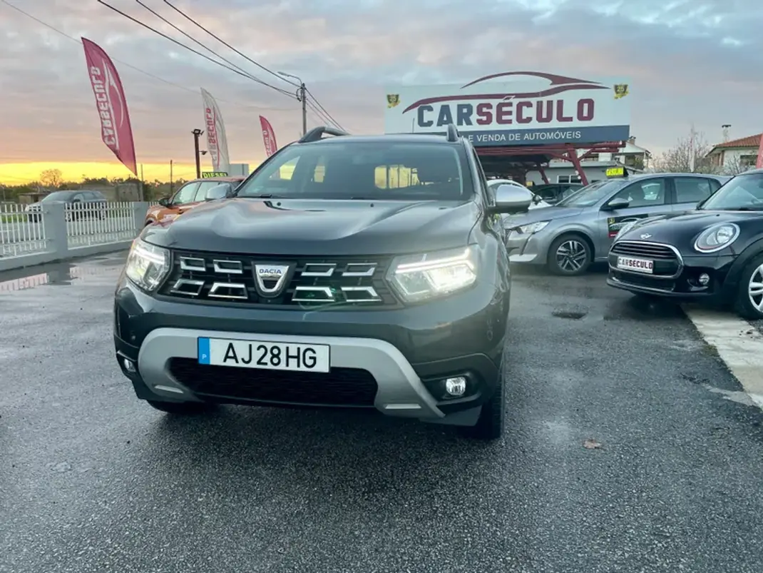 Dacia Duster 2021 - 16950 EUR, 44365 km - AUTO.MOTO.pt - 44365km - foto 1 de 31