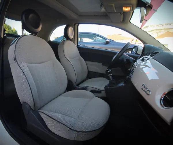Fiat 500 2013 - 7500 EUR, 171000 km - AUTO.MOTO.pt - 171000km - foto 15 de 26