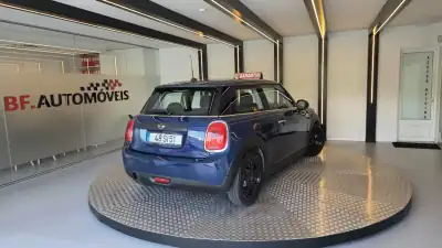 MINI One 2014 - 10900 EUR, 209521 km - AUTO.MOTO.pt - 209521km - foto 17 de 48