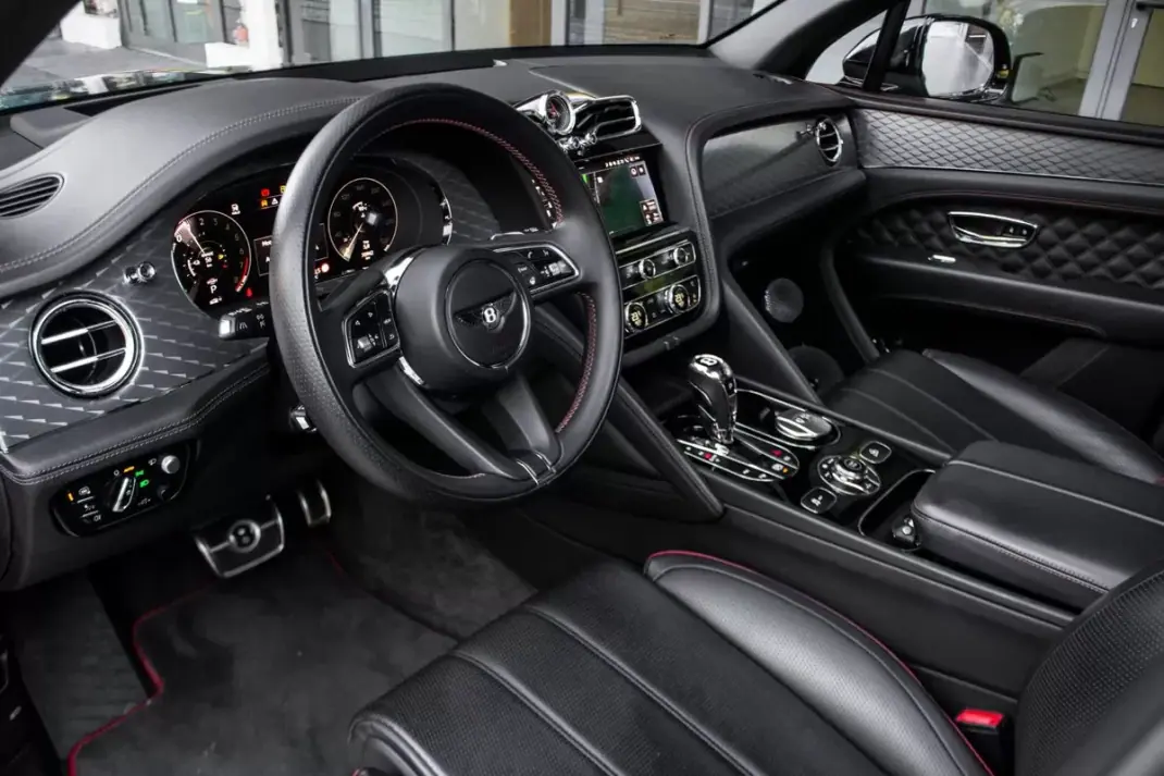 Bentley Bentayga 2022 - 230000 EUR, 70942 km - AUTO.MOTO.pt - 70942km - foto 32 de 57