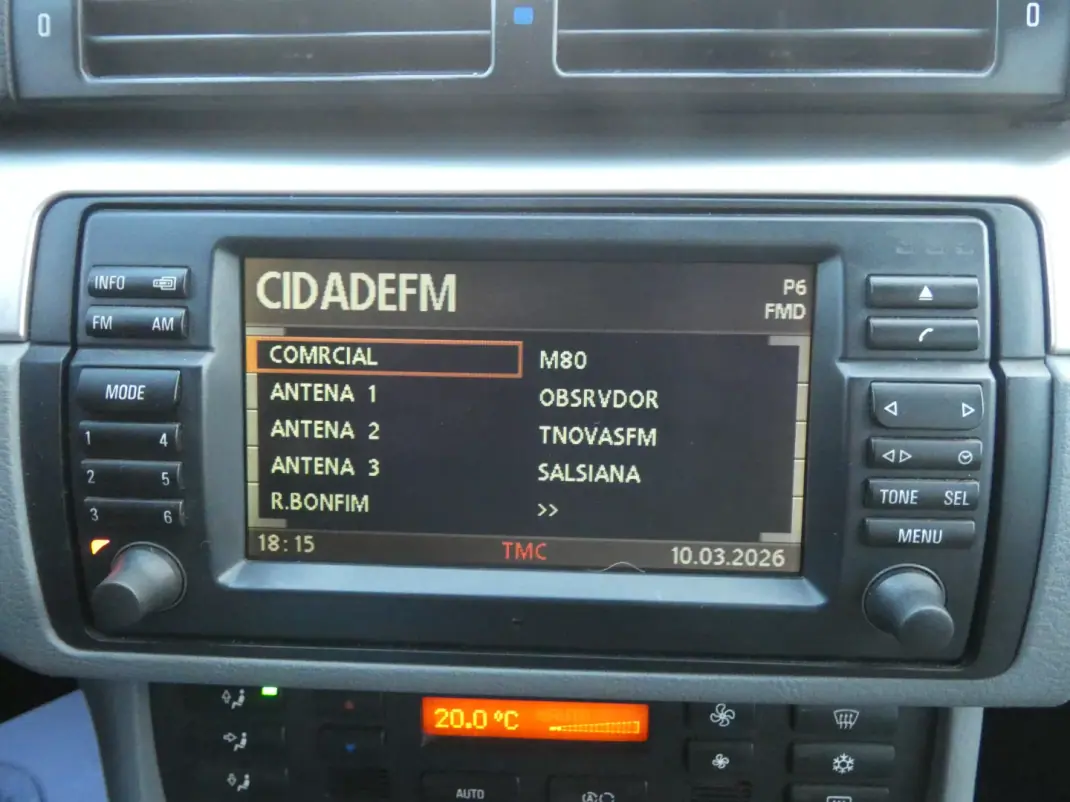 BMW 320 2004 - 7250 EUR, 270000 km - AUTO.MOTO.pt - 270000km - foto 17 de 28
