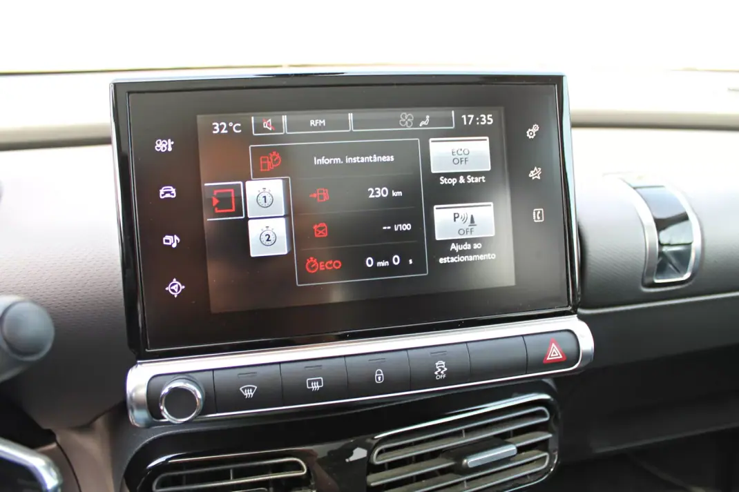Citroën C4 Cactus 2014 - 11950 EUR, 148141 km - AUTO.MOTO.pt - 148141km - foto 25 de 27