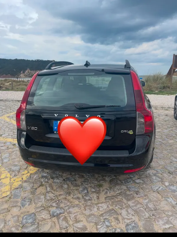 Volvo V50 2010 - 4000 EUR, 450 km - AUTO.MOTO.pt - 450km - foto 3 de 9