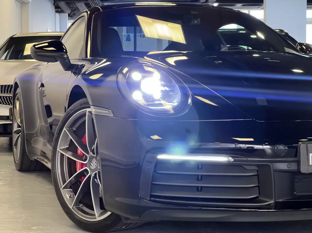Porsche 992 2019 - 139990 EUR, 90000 km - AUTO.MOTO.pt - 90000km - foto 13 de 56