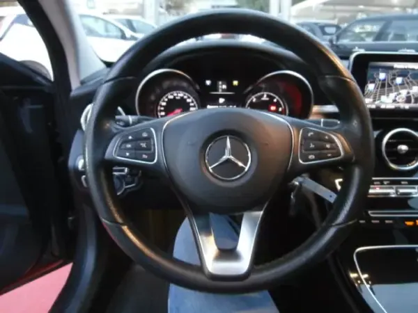 Mercedes-Benz C 180 2017 - 24900 EUR, 141265 km - AUTO.MOTO.pt - 141265km - foto 20 de 40