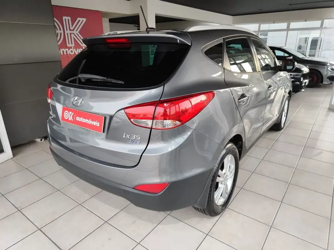 Hyundai ix35 2013 - 9990 EUR, 157000 km - AUTO.MOTO.pt - 157000km - foto 12 de 34