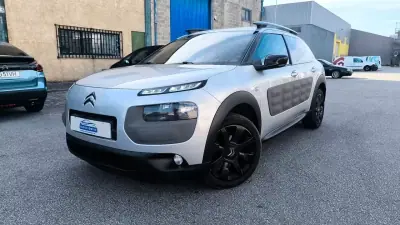 Citroën C4 Cactus 2015 - 9900 EUR, 158000 km - AUTO.MOTO.pt - 158000km - foto 9 de 22