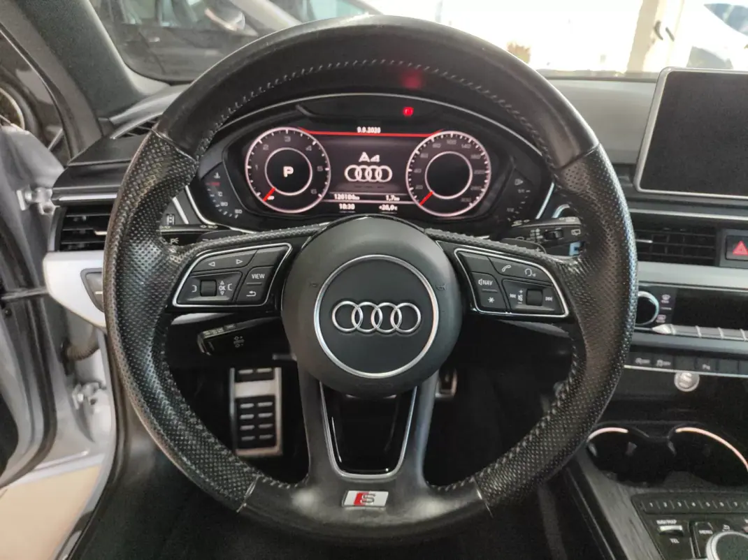 Audi A4 Avant 2017 - 21750 EUR, 126000 km - 126000km - foto 26 de 39