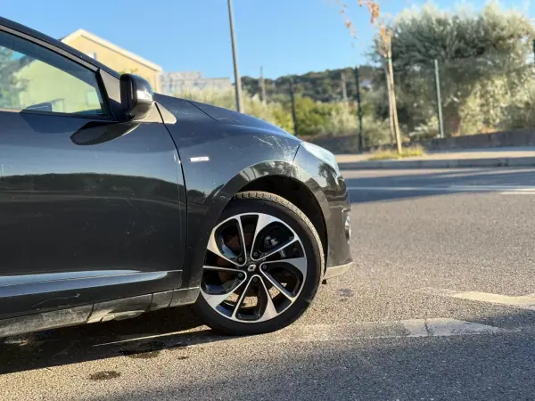 Renault Mégane Coupe 2014 - 12900 EUR, 155557 km - AUTO.MOTO.pt - 155557km - foto 7 de 32