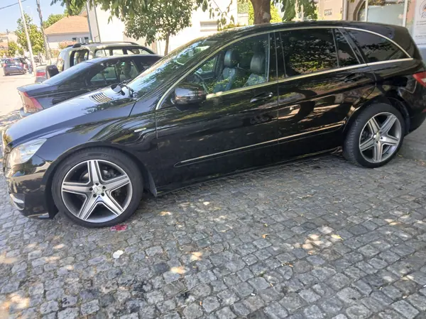 Mercedes-Benz R 350 2013 - 15250 EUR, 364680 km - AUTO.MOTO.pt - 364680km - foto 2 de 12