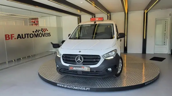 Mercedes-Benz Citan 2025 - 24950 EUR, 10603 km - AUTO.MOTO.pt - 10603km - foto 11 de 50