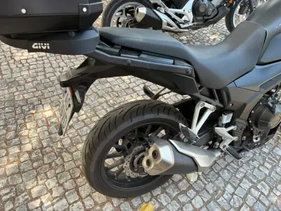 Honda CB 1000R 2022 - 5950 EUR, 22576 km - foto 5 de 15