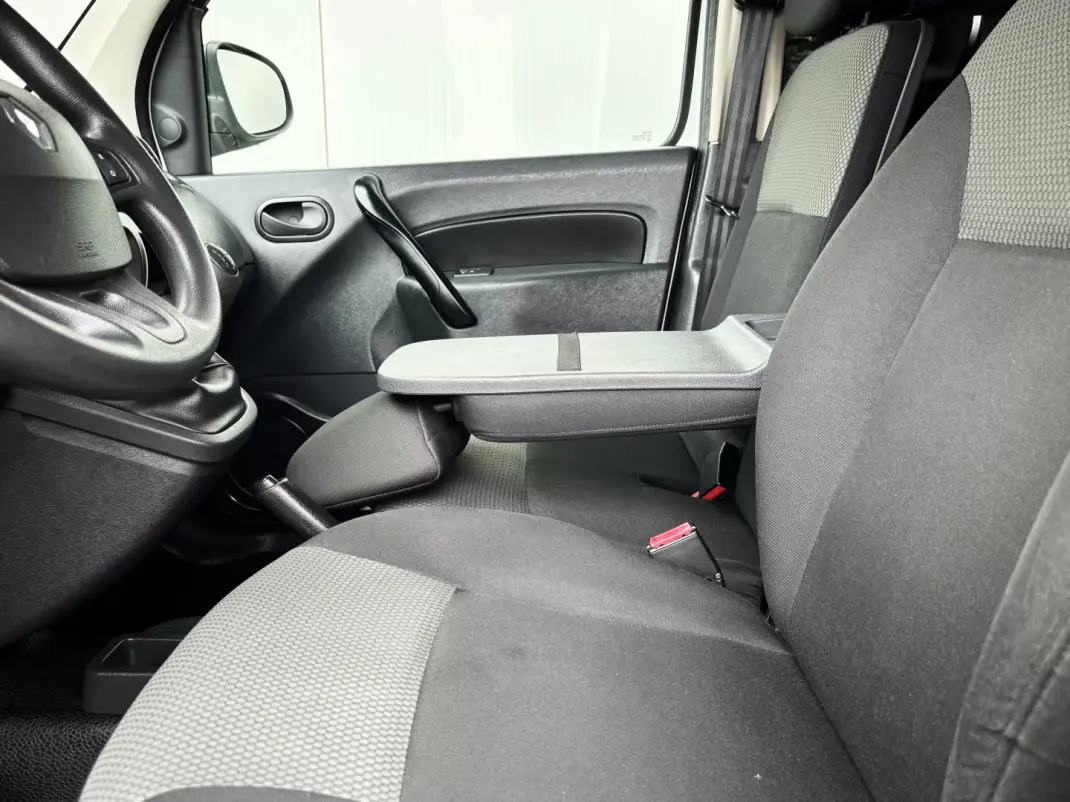 Renault Kangoo 2020 - 9990 EUR, 114000 km - 114000km - foto 11 de 29