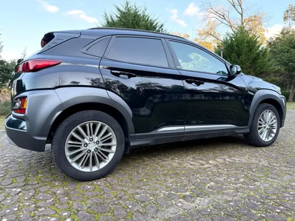 Hyundai Kauai 2019 - 15750 EUR, 106000 km - AUTO.MOTO.pt - 106000km - foto 20 de 22