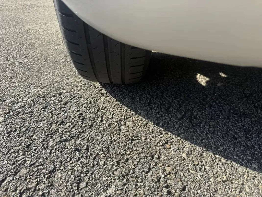 Opel Corsa 2010 - 5100 EUR, 183000 km - AUTO.MOTO.pt - 183000km - foto 20 de 23