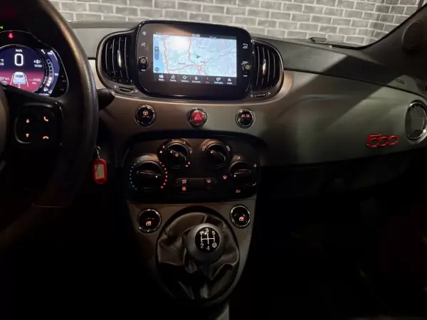 Fiat 500 2018 - 13250 EUR, 94000 km - AUTO.MOTO.pt - 94000km - foto 13 de 20