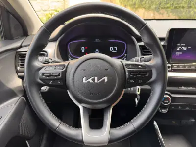 Kia Stonic 2025 - 16990 EUR, 19459 km - AUTO.MOTO.pt - 19459km - foto 11 de 25