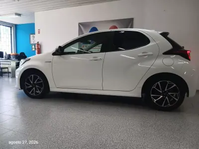 Toyota Yaris 2021 - 15950 EUR, 145000 km - 145000km - foto 5 de 19