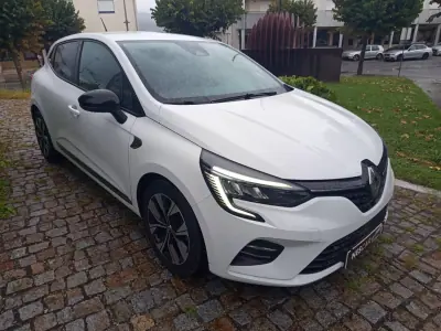 Renault Clio 2022 - 14990 EUR, 161494 km - 161494km - foto 3 de 10