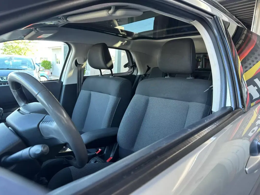 Citroën C4 Cactus 2017 - 13900 EUR, 97056 km - AUTO.MOTO.pt - 97056km - foto 12 de 28