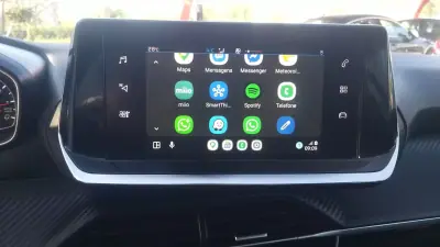 Peugeot 208 2022 - 13565 EUR, 63583 km - AUTO.MOTO.pt - 63583km - foto 19 de 37