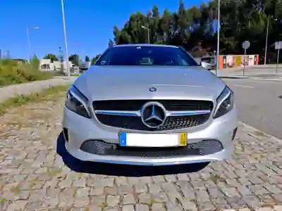 Mercedes-Benz A 180 2017 — foto 5 de 9